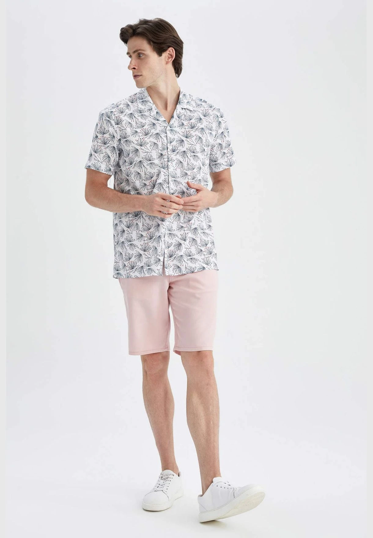 DeFacto Regular Fit Bermuda Shorts 6 DeFacto Regular Fit Bermuda Shorts - Image 4