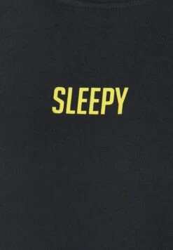 Trendyol Sleepy Pyjama Set -Sport Apparel Shop 4 zoom desktop 696