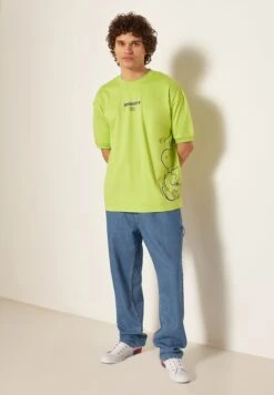 Snoopy Print Crew Neck T-Shirt 9 Snoopy Print Crew Neck T-Shirt -Sport Apparel Shop 4 zoom desktop 718