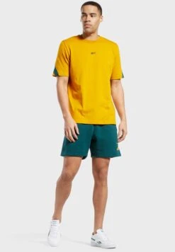 Reebok Classics Shorts -Sport Apparel Shop 5 zoom desktop 127