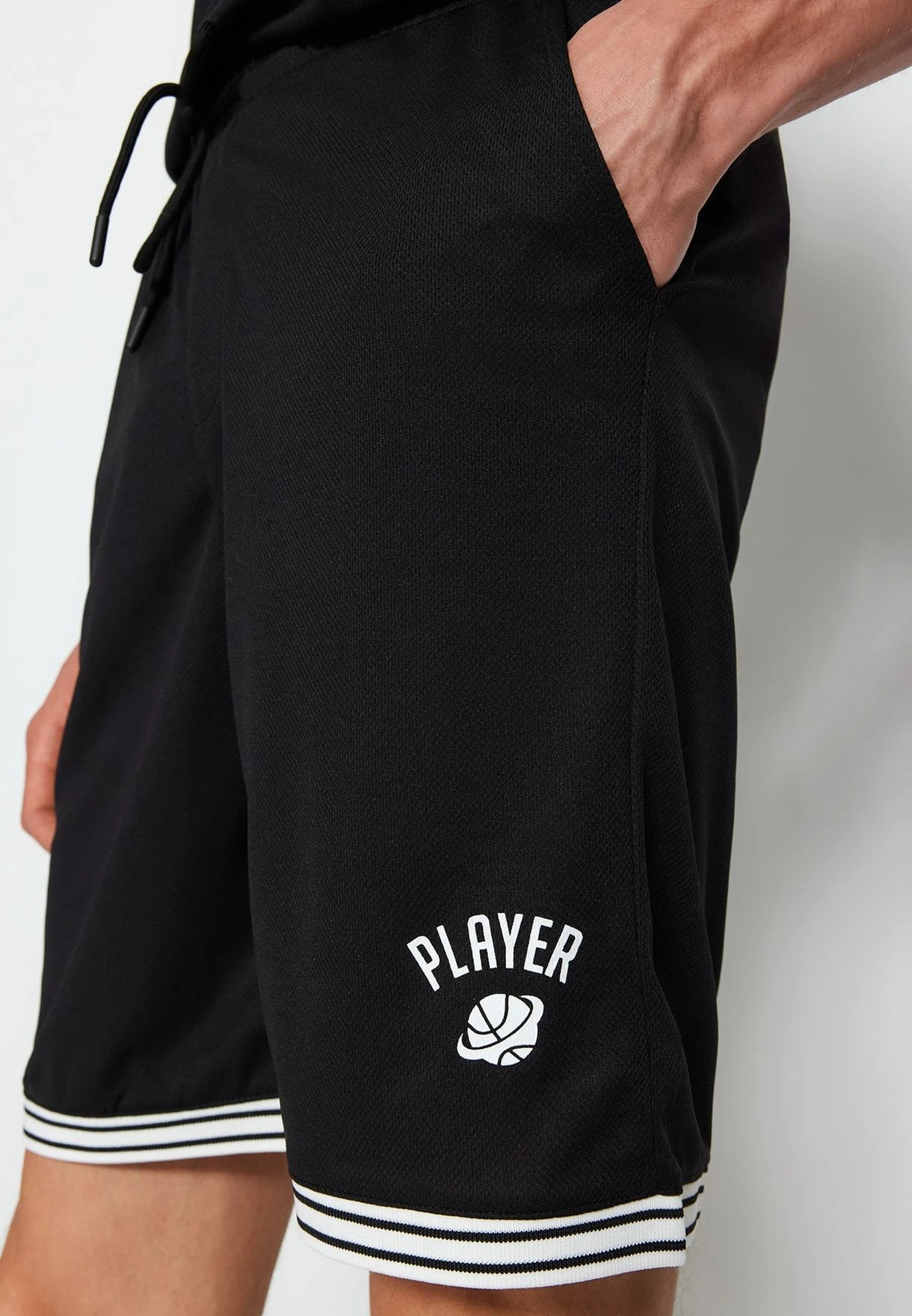 Trendyol Drawstring Shorts 7 Trendyol Drawstring Shorts - Image 5