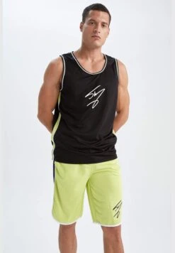 DeFacto Oversizeed Shaquille O'Neal Print Short -Sport Apparel Shop 5 zoom desktop 142