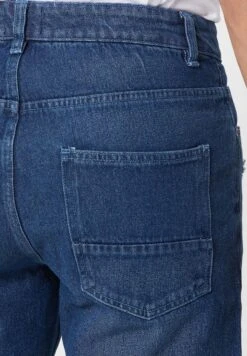 Distressed Denim Shorts 10 Distressed Denim Shorts -Sport Apparel Shop 5 zoom desktop 223