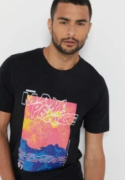 2 Pack Printed T Shirts -Sport Apparel Shop 5 zoom desktop 282