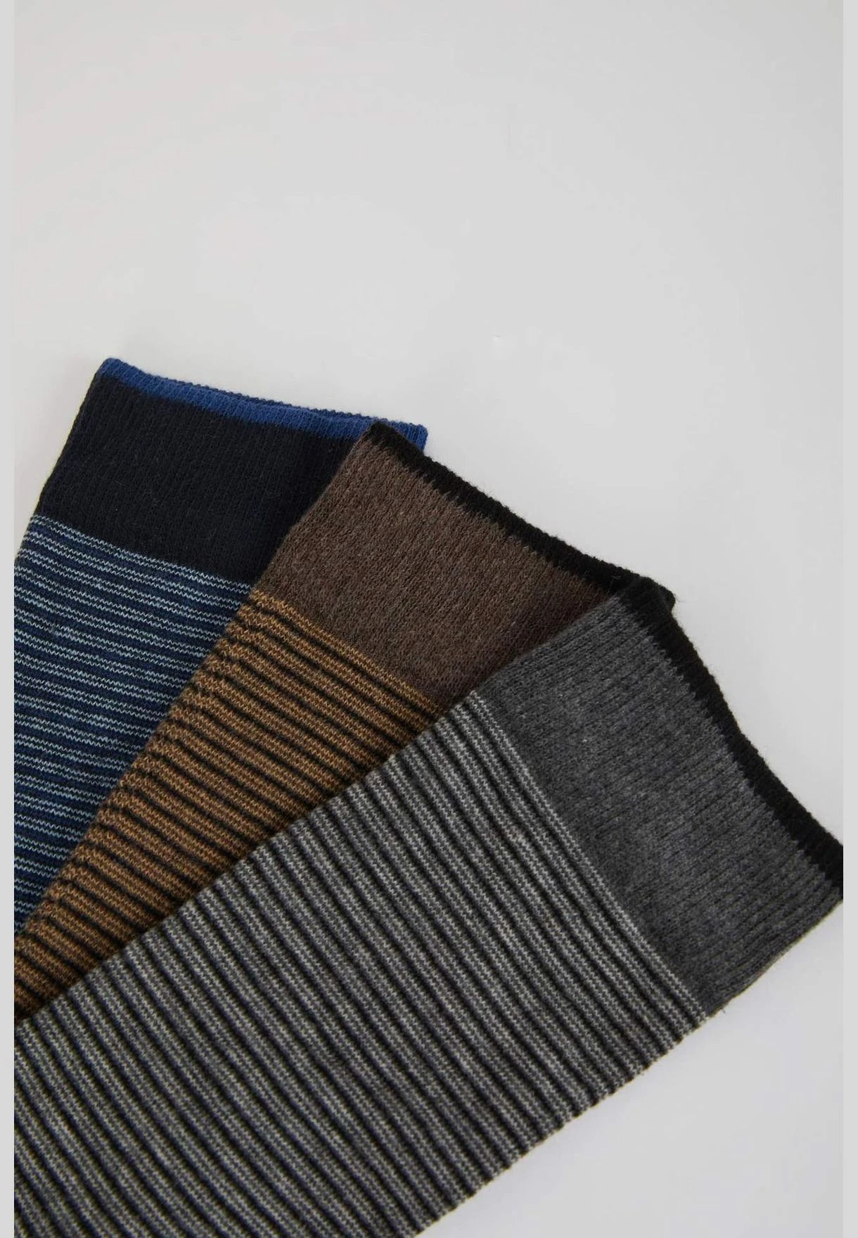 DeFacto 3 Pack Printed Long Socks 7 DeFacto 3 Pack Printed Long Socks - Image 5