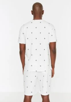 Trendyol Airplane Print Pyjama Set -Sport Apparel Shop 5 zoom desktop 432