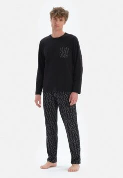 Deer Print Pyjama Set -Sport Apparel Shop 5 zoom desktop 476