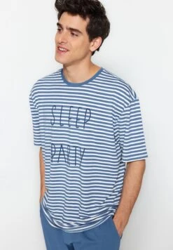 Trendyol Stripe Crew Neck T-Shirt And Shorts Set -Sport Apparel Shop 5 zoom desktop 488