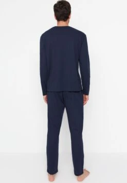 Trendyol Printed Pyjama Set -Sport Apparel Shop 5 zoom desktop 500