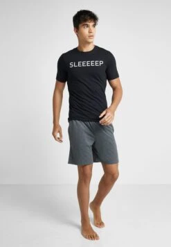 Sleep Nightwear Set -Sport Apparel Shop 5 zoom desktop 531