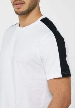 3 Pack Panel T-Shirts -Sport Apparel Shop 6 zoom desktop 151