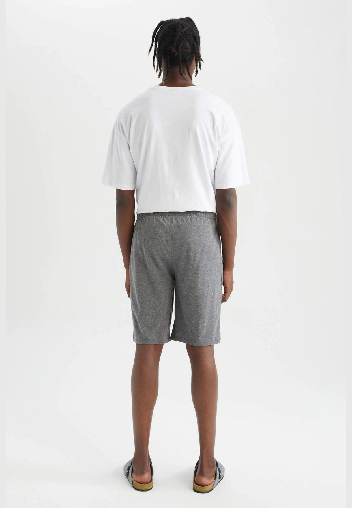 DeFacto Relaxed Fit Shorts 8 DeFacto Relaxed Fit Shorts - Image 6
