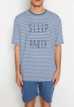 Trendyol Stripe Crew Neck T-Shirt And Shorts Set -Sport Apparel Shop 6 zoom desktop 229