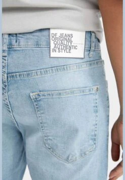 DeFacto Man Slim Fit Denim Bermuda -Sport Apparel Shop 6 zoom desktop 70