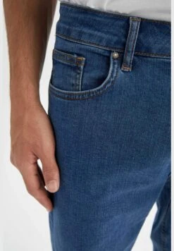 DeFacto Man Regular Fit Denim Bermuda -Sport Apparel Shop 6 zoom desktop 78