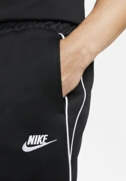 Nike Club Shorts -Sport Apparel Shop 6 zoom desktop 89