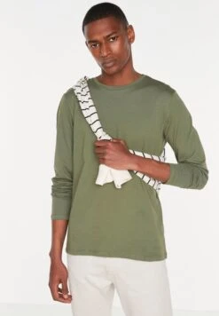 Trendyol 2 Pack Assorted Crew Neck T-Shirt -Sport Apparel Shop 7 zoom desktop 107