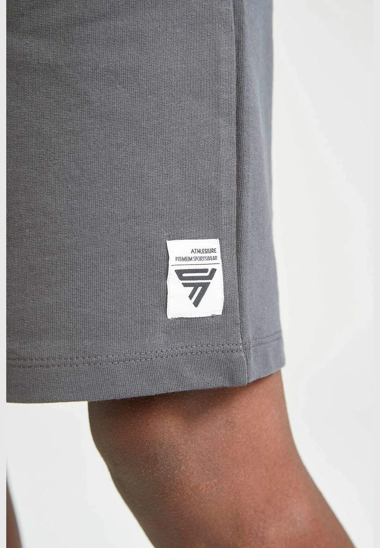 DeFacto Slim Fit Printed Short 9 DeFacto Slim Fit Printed Short - Image 7