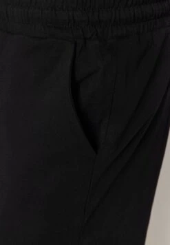 Trendyol Essential Crew Neck T-Shirt And Pyjamas Set -Sport Apparel Shop 8 zoom desktop 101