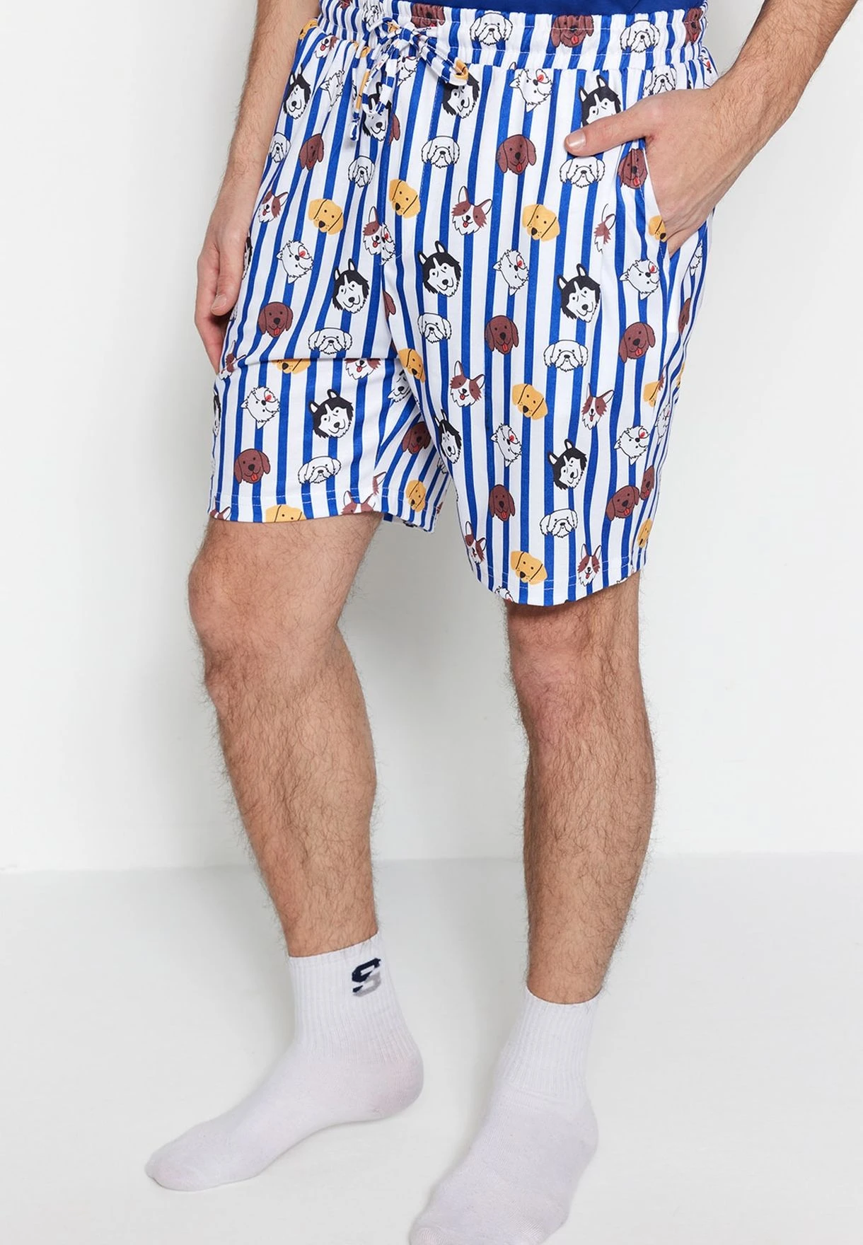 Trendyol Printed Crew Neck T-Shirt And Pajamas Set 10 Trendyol Printed Crew Neck T-Shirt And Pajamas Set - Image 8