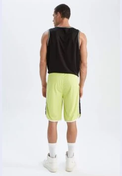 DeFacto Oversizeed Shaquille O'Neal Print Short -Sport Apparel Shop 8 zoom desktop 19