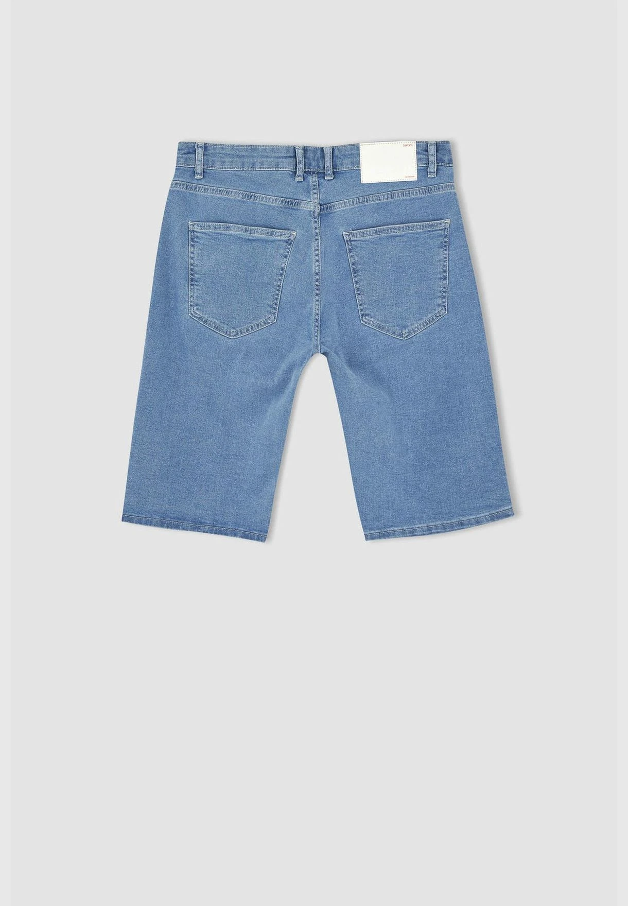 DeFacto Regular Fit Midi Jean Shorts 11 DeFacto Regular Fit Midi Jean Shorts - Image 9