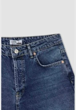 DeFacto Man Dad Fit Denim Bermuda -Sport Apparel Shop 9 zoom desktop 37